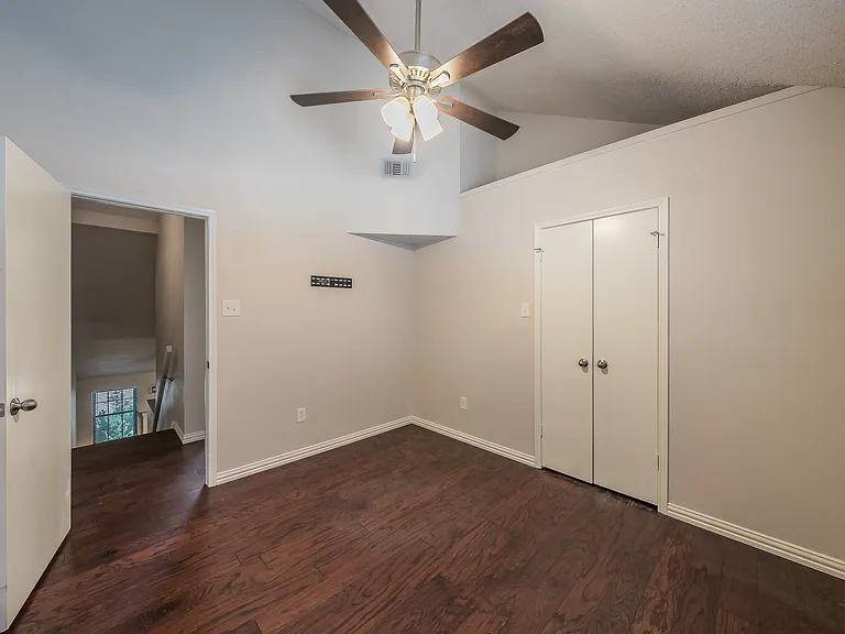 6402 Valleybrooke Ct — Photo 21