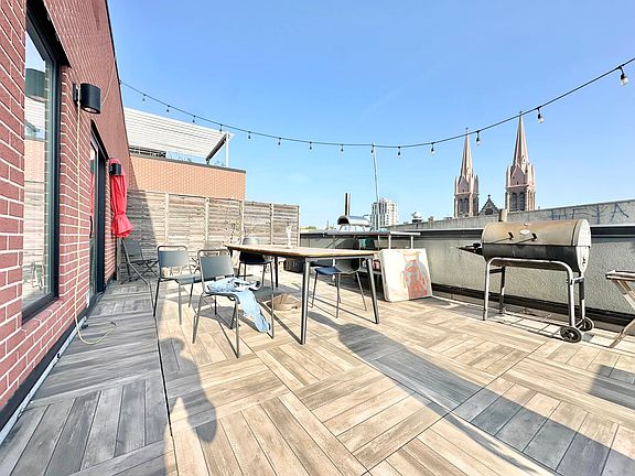 5th image of 152 Manhattan Ave APT 5B