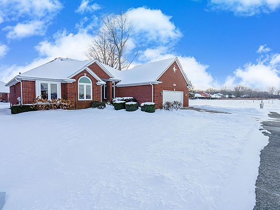 2nd image of 19420 Ironwood Dr