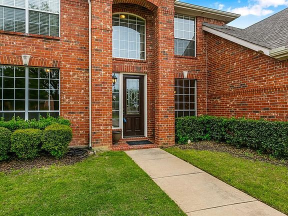 2nd image of 534 Westminster Ct