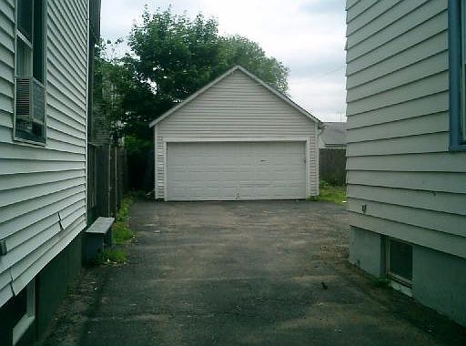 2nd image of 384 Livingston Ave