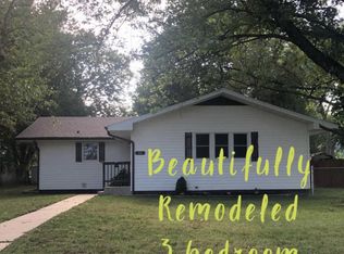 806 3rd St, Monett, MO 65708