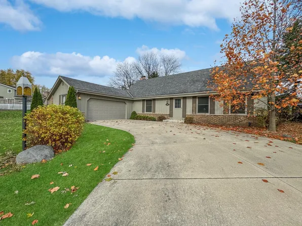 3665 South Wilbur COURT, New Berlin, WI 53151