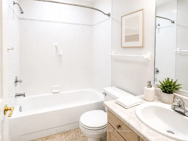 1500 Richmond St #40 — Photo 11
