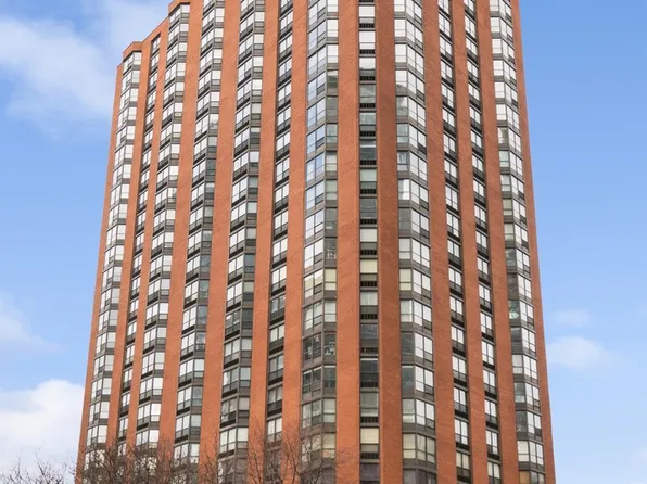 899 S Plymouth Ct APT 2207, Chicago, IL 60605