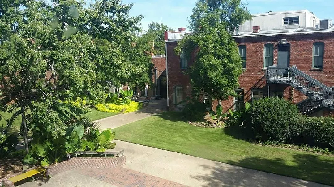 1 bed, 944 sqft, $1,150 — Photo 2