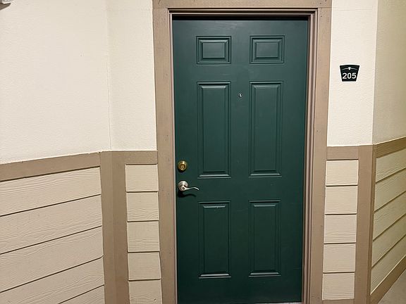 2nd image of 3875 S Dayton St Unit 205