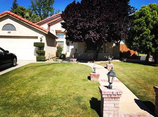 7322 Chilibre St, Bakersfield, CA 93313