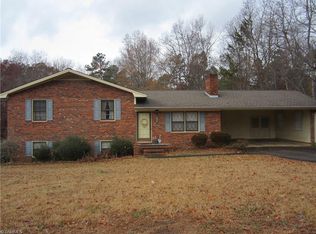 510 Sherman Dr, Lexington, NC 27295