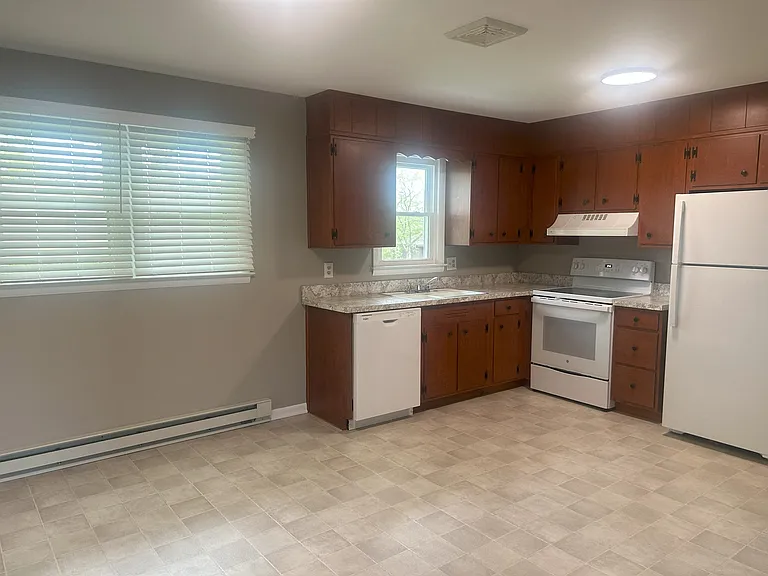 341 Jackie Ave — Photo 10