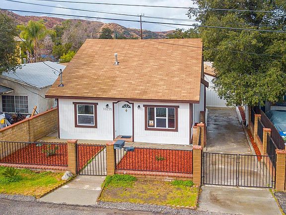 3rd image of 10235 Whitegate Ave