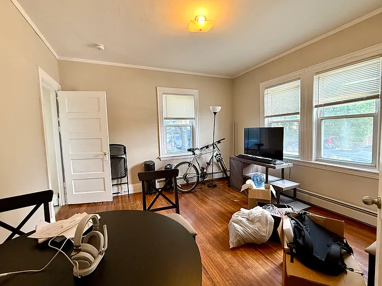 14 Craigie St #2 — Photo 1