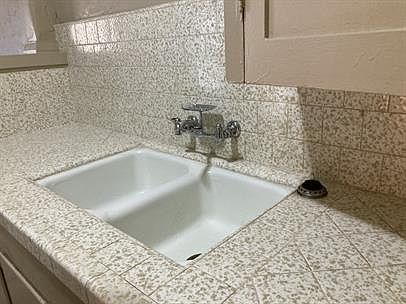 5th image of 1440 N Hunter St #204