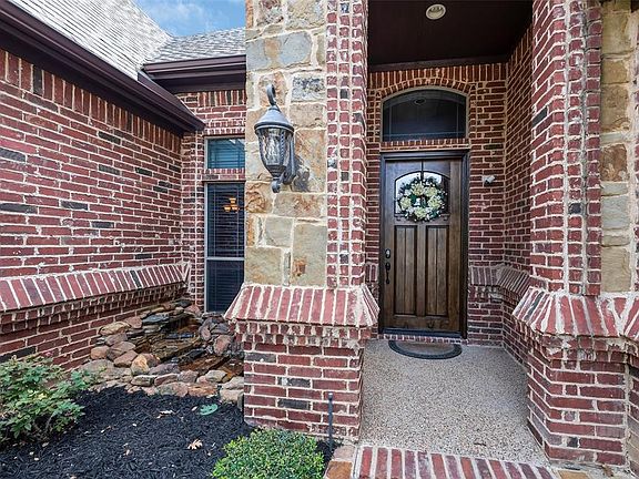 2nd image of 8008 Seville Dr