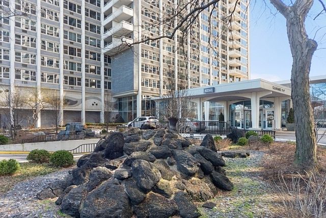 1st image of 4250 N Marine Dr APT 2916