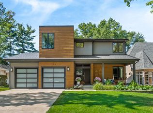 705 N Wright St, Naperville, IL 60563