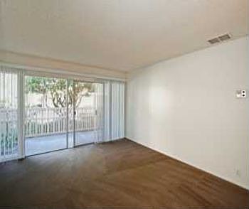 3rd image of 1021 Scandia Ave APT 1