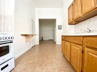 582 Onderdonk Ave #1RR, Ridgewood, NY 11385