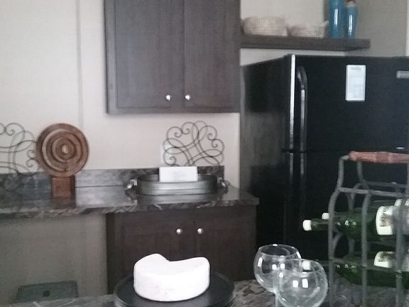 5th image of 208 N Apple Blossom Blvd