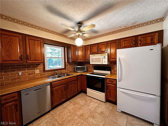 2nd image of 8511 Glenwood Ave
