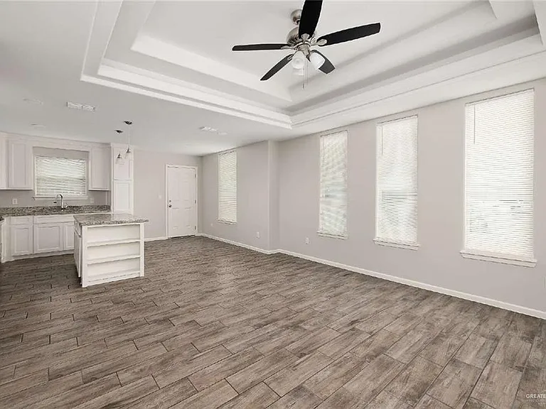 1404 Alta Vista Dr #3 — Photo 7
