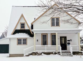 1130 S Lake St, Manitowoc, WI 54220