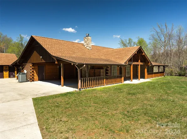 48 Western Eagle Dr, Hendersonville, NC 28792