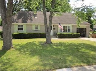7215 W 71st St, Overland Park, KS 66204