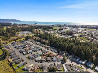 160 Leif Cir, Crescent City, CA 95531