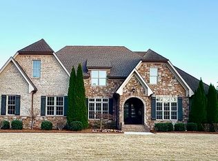 1419 Quiet Pond Dr, Chattanooga, TN 37415