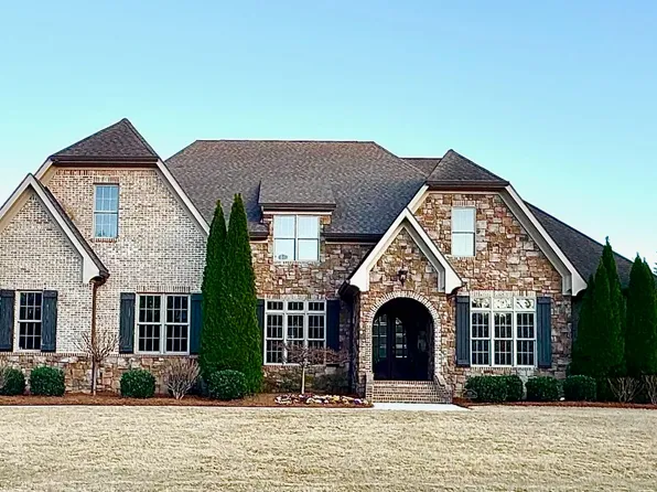 1419 Quiet Pond Dr, Chattanooga, TN 37415