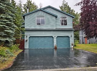 7631 Berry Cir, Anchorage, AK 99502