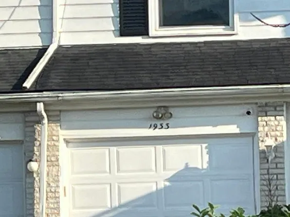 1933 Laurel Oak Dr, Flint, MI 48507