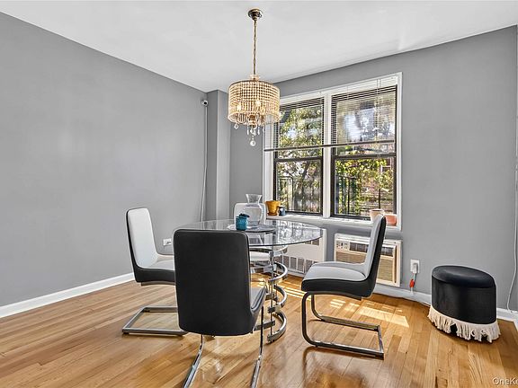 4th image of 665 Thwaites Place #5H