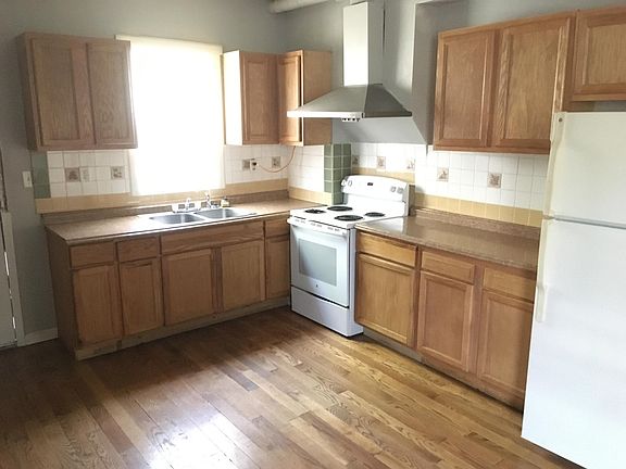 3rd image of 47 S Dearborn St #47