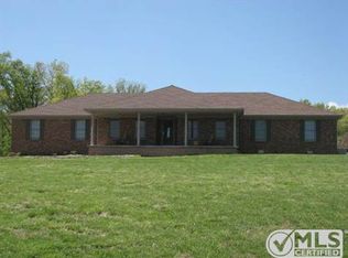 3255 Quisenberry Ln, Hopkinsville, KY 42240