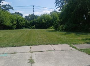 19095 Hilton Dr, Southfield, MI 48075