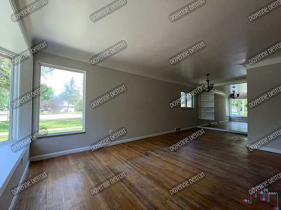 4th image of 22210 Sussex Ave