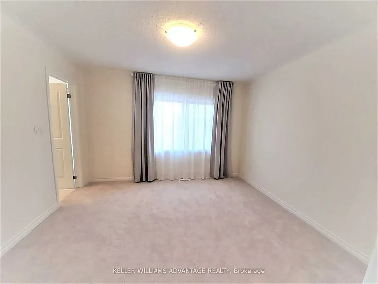 45 Fusilier Dr — Photo 10