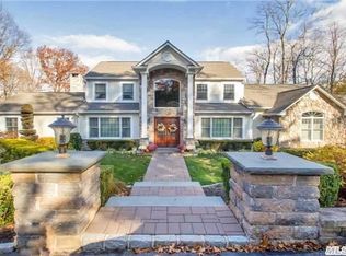 7A Williamsburg Dr, Northport, NY 11768