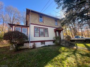 59 Homestead Rd, Lake Hopatcong, NJ 07849