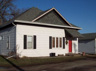 411 S Monroe St, Monroe, IA 50170