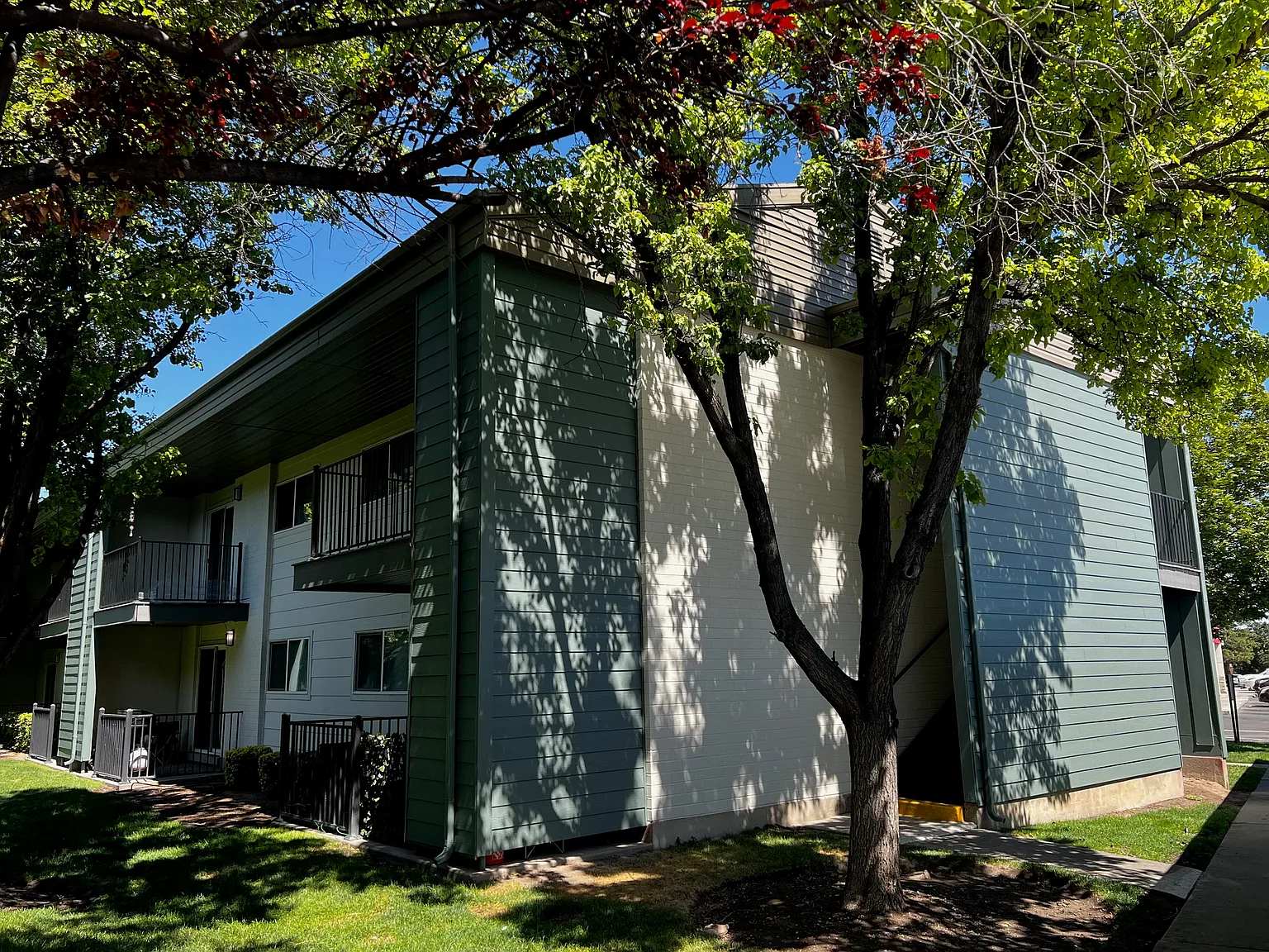 Aspenwood Apartments — Photo 2