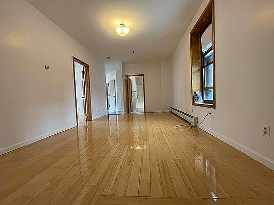 4th image of 36 Pell St #5