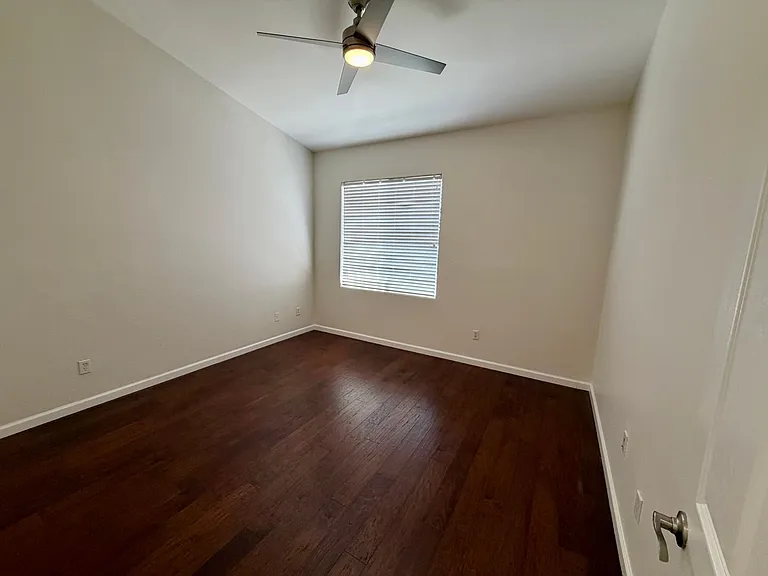 704 Peachy Canyon Cir #202 — Photo 23