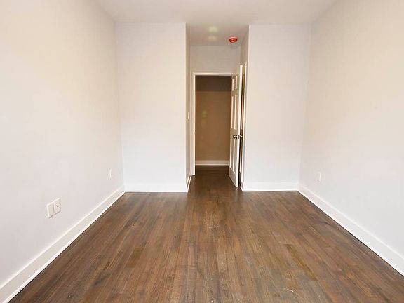 5th image of 2065 23rd St Floor 2