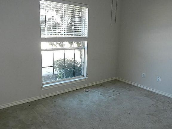 5th image of 12712 Chinaberry Ct