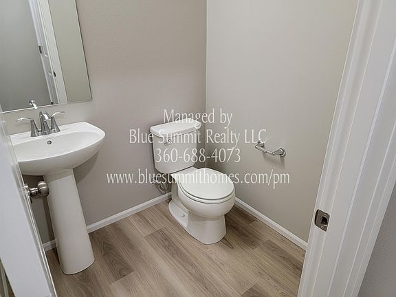 5th image of 2310 Seven Oaks St SE