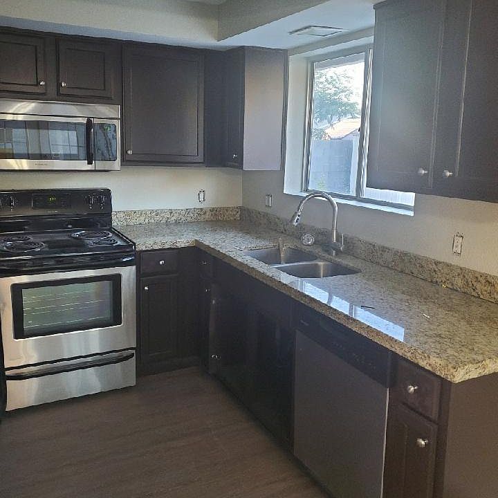 2nd image of 2118 W Tyson St