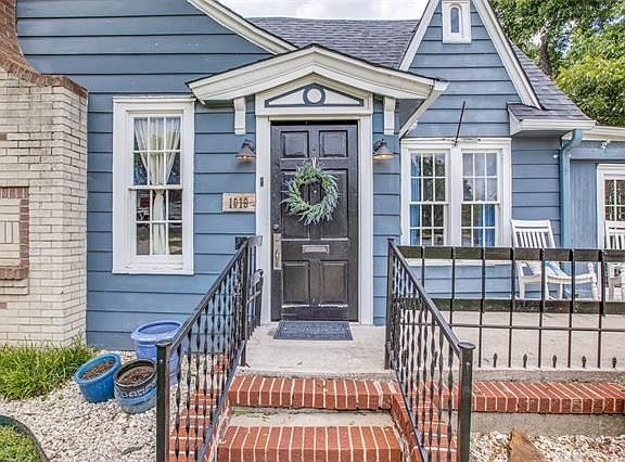 4th image of 1019 Park Dr